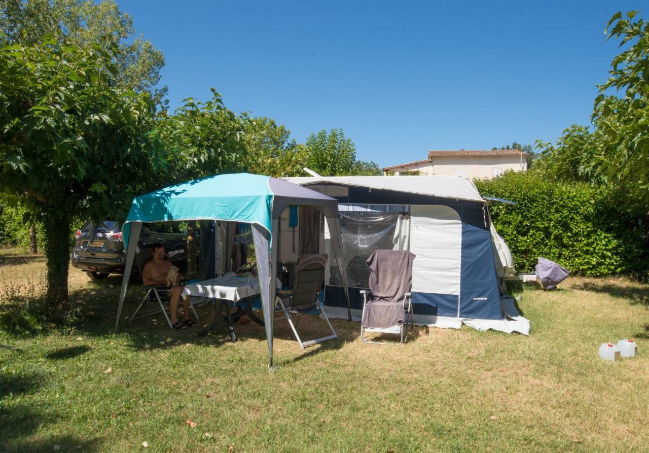 Hotel Camping La Combe Barjac  Exterior foto