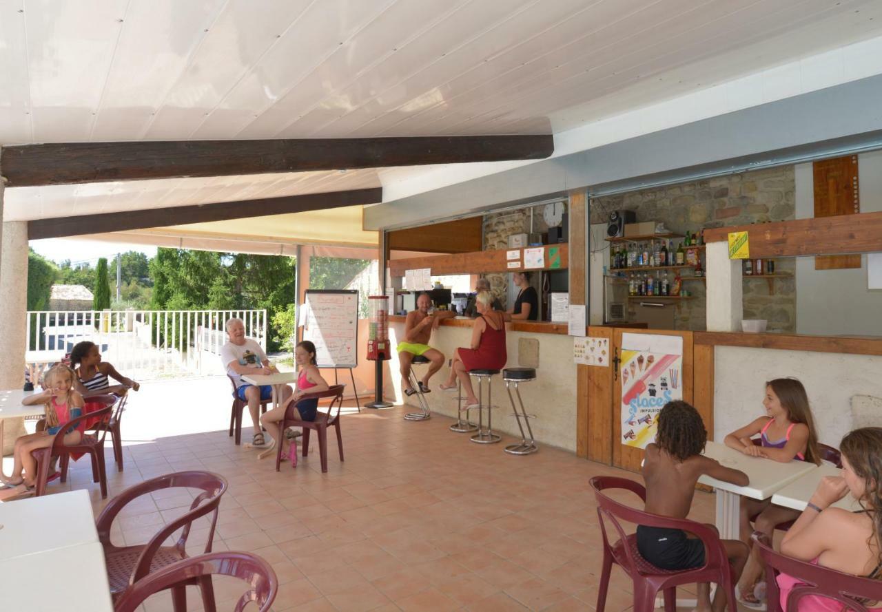 Hotel Camping La Combe Barjac  Exterior foto